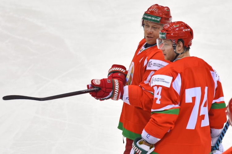 Andrejs un Sergejs Kosticini, hokejazinas.com