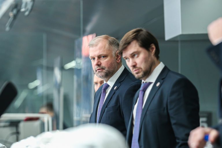 Valērijs Kuļibaba un Aleksandrs Ņiživijs, hokejazinas.com