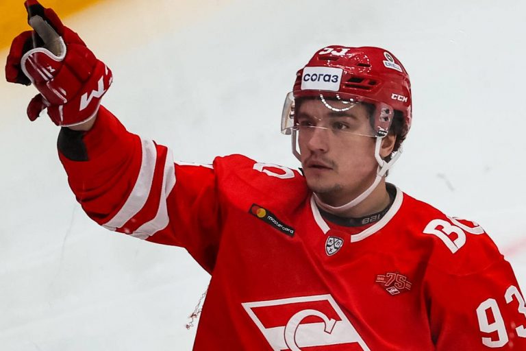 Aleksandrs Hohlačovs, hokejazinas.com