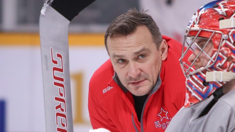 Sergejs Naumovs, hokejazinas.com
