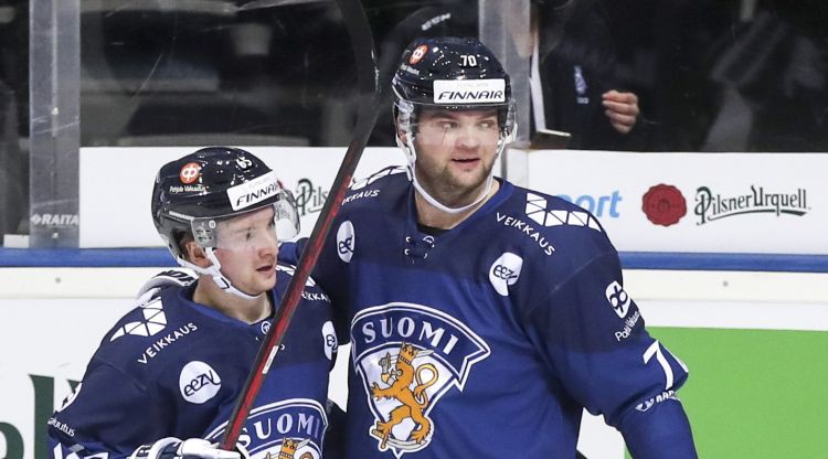 Sakari Manninens un Tēmu Hartikainens, hokejazinas.com