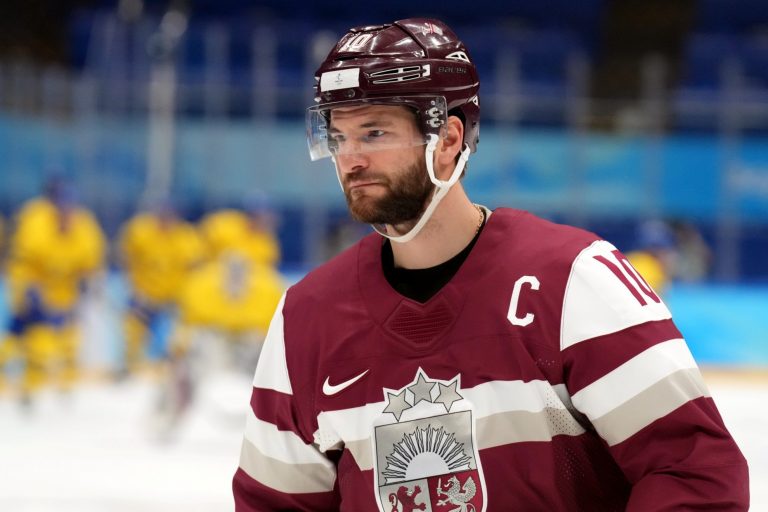 Lauris Dārziņš, hokejazinas.com