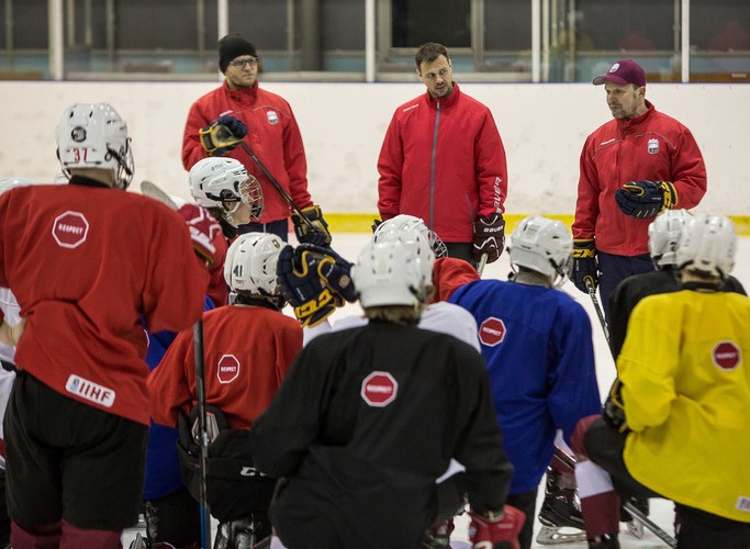 Latvijas U-18 hokeja izlase, hokejazinas.com