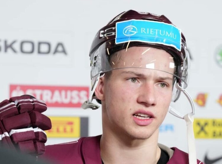 Arvils Bergmanis, hokejazinas.com