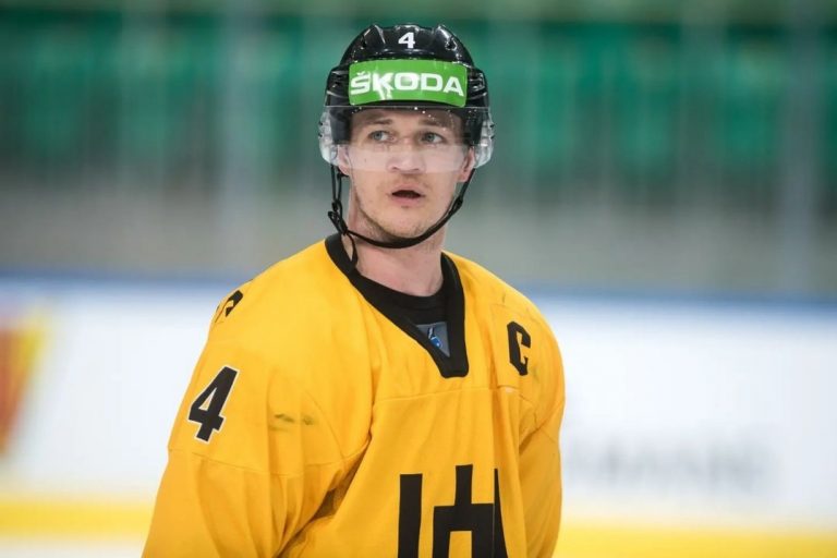 Nerijus Ališauskas, hokejazinas.com