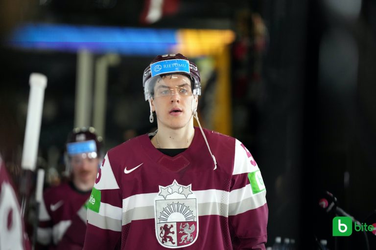Roberts Mamčics, hokejazinas.com