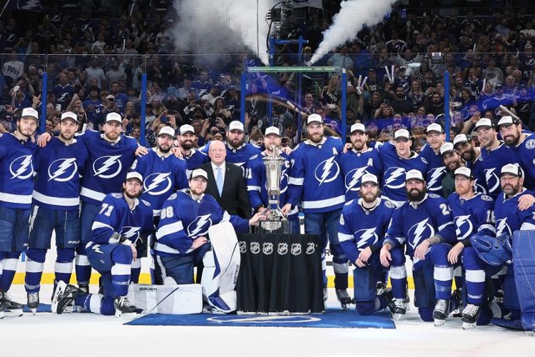 Ņujorkas "Rangers" un Tampabejas "Lightning", hokejazinas.com
