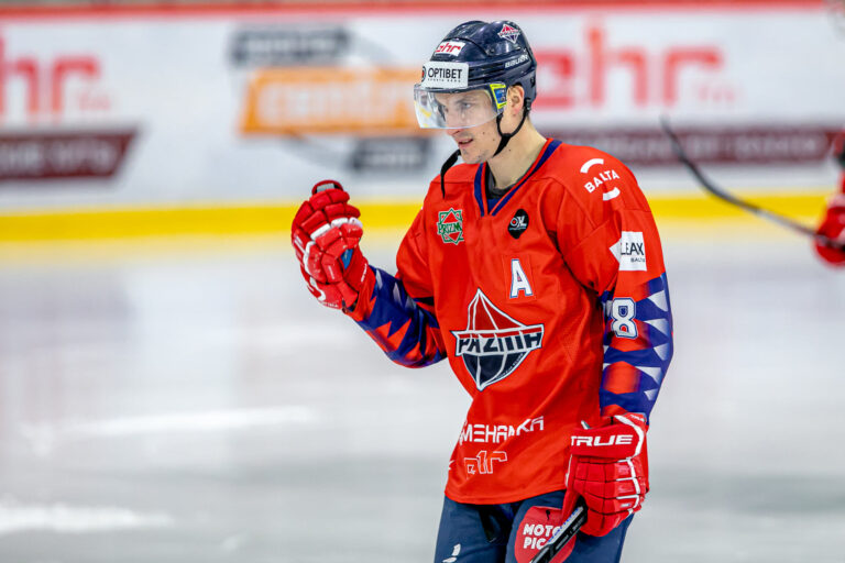Jānis Straupe, Hokejazinas.com