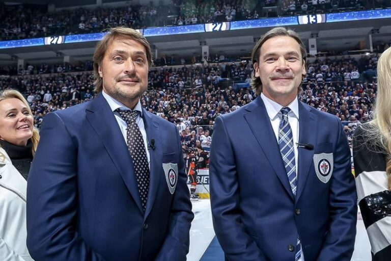 Tēmu Selane un Tepo Nūminens, hokejazinas.com