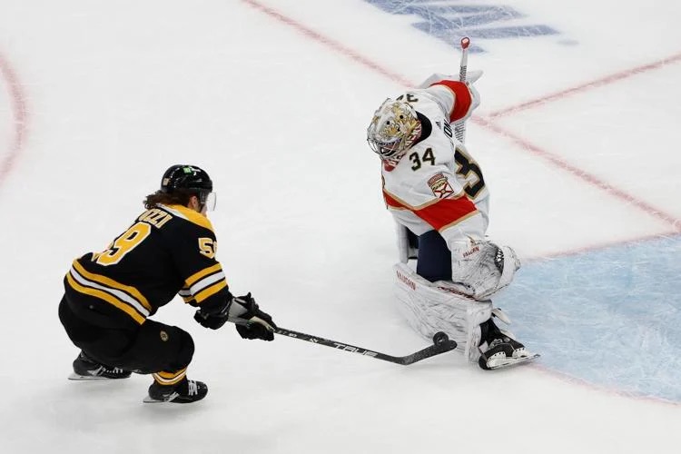 Bostonas "Bruins" un Floridas "Panthers", hokejazinas.com