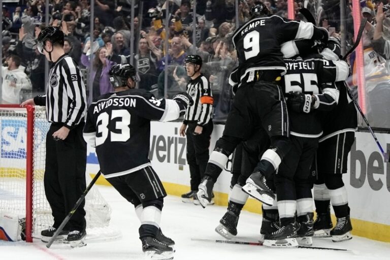 Losandželosas "Kings" un Edmontonas "Oilers", hokejazinas.com