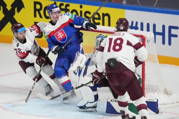Latvijas un Slovākijas hokeja izlases, hokejazinas.com