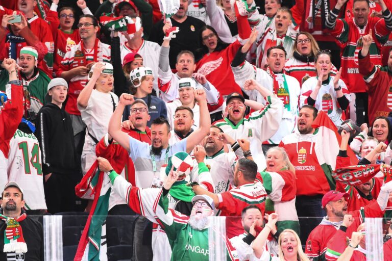 Ungārijas fani, hokejazinas.com