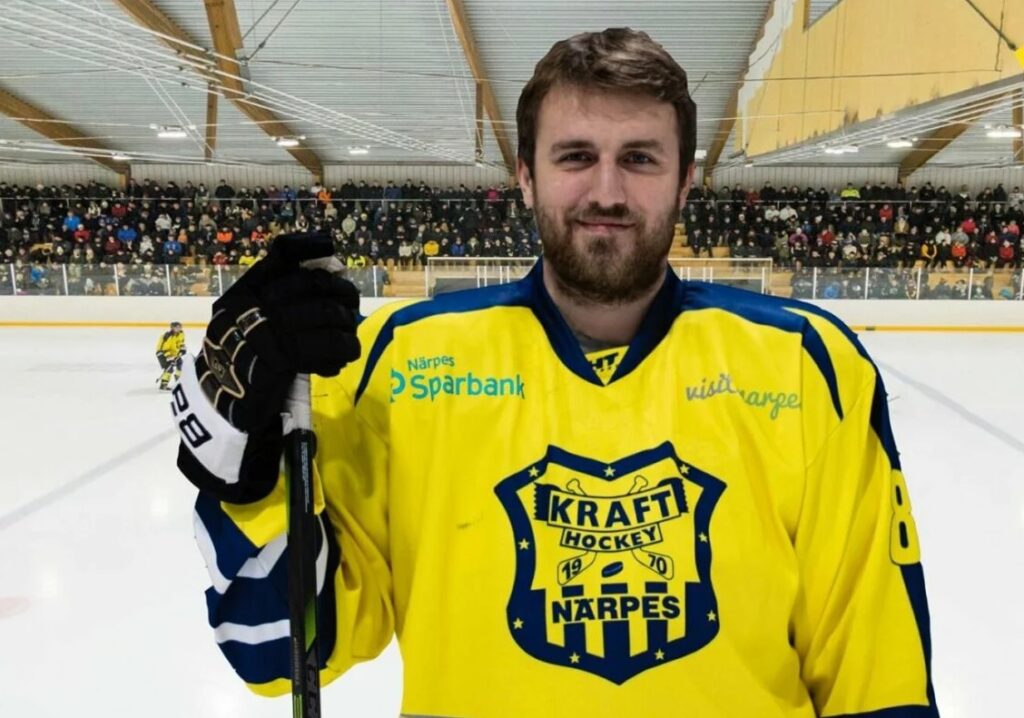 Artūrs Kuzmenkovs , hokejazinas.com