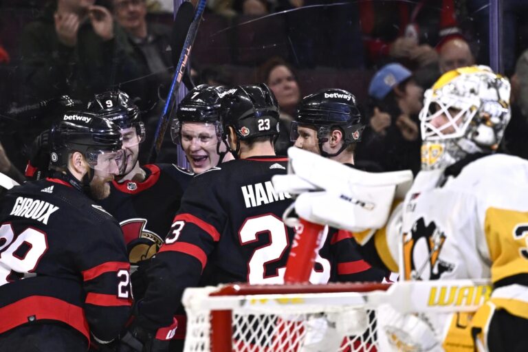 Otavas "Senators" un Pitsburgas "Penguins", hokejazinas.com