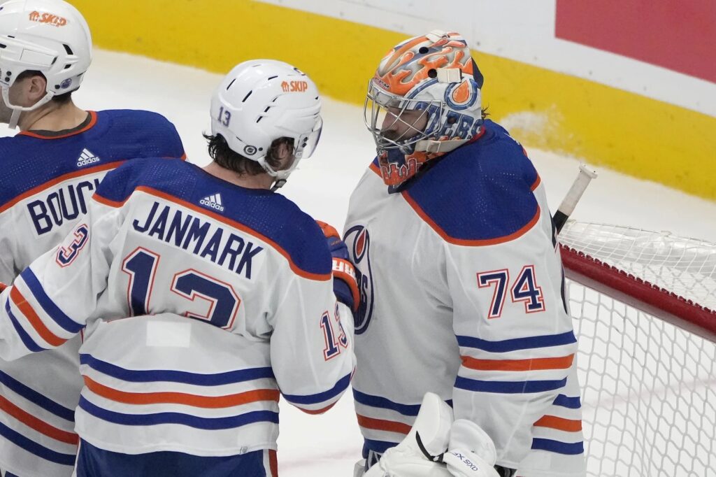 Stjūarts Skiners un Atiass Janmarks, Edmontonas "Oilers", hokejazinas.com