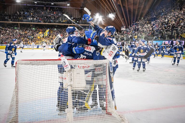 Davosas hokejisti svin uzvaru Špenglera kausā, Hokejazinas.com