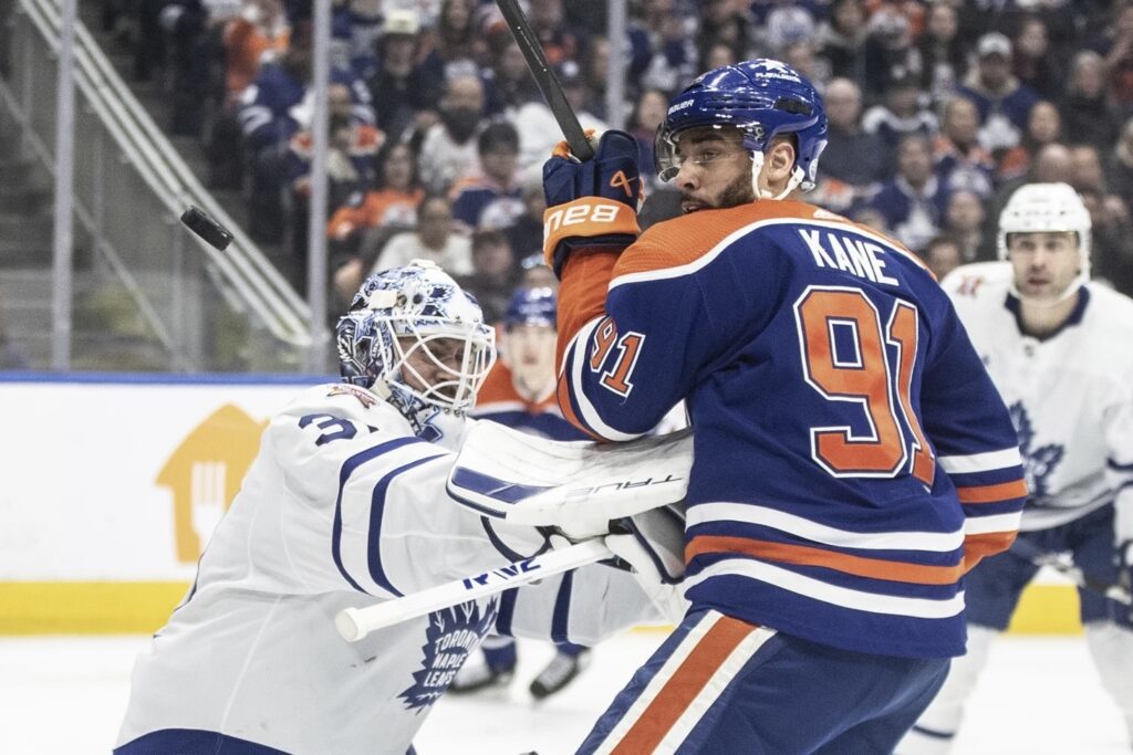 Evanders Keins, Mārtins Džounss, Edmontonas "Oilers", Toronto "Maple Leafs", hokejazinas.com