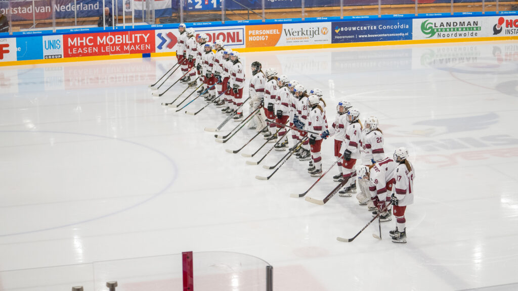 Latvijas U-18 sieviešu izlase, Hokejazinas.com