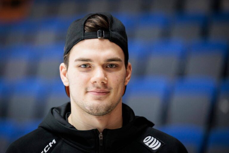 Artūrs Andžāns, hokejazinas.com