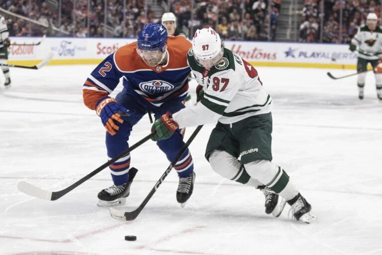 Kirils Kaprizovs un Evans Bušārs, Minesotas "Wild" un Edmontonas "Oilers", hokejazinas.com