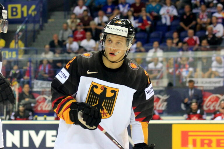 Dominiks Kahuns, Hokejazinas.com