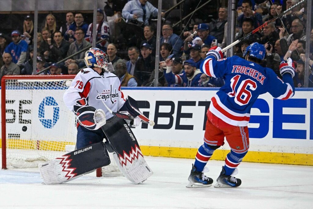 Vincents Tročeks un Čārlijs Lindgrens, Ņujorkas "Rangers" un Vašingtonas "Capitals", hokejazinas.com