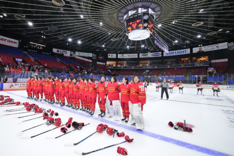 Ķīnas sieviešu izlase, hokejazinas.com