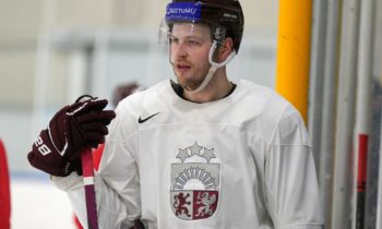 Oskars Batņa, hokejazinas.com