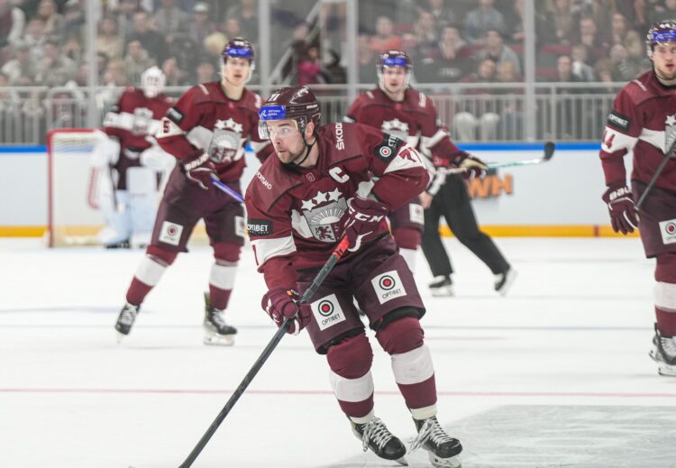 Roberts Bukarts, hokejazinas.com