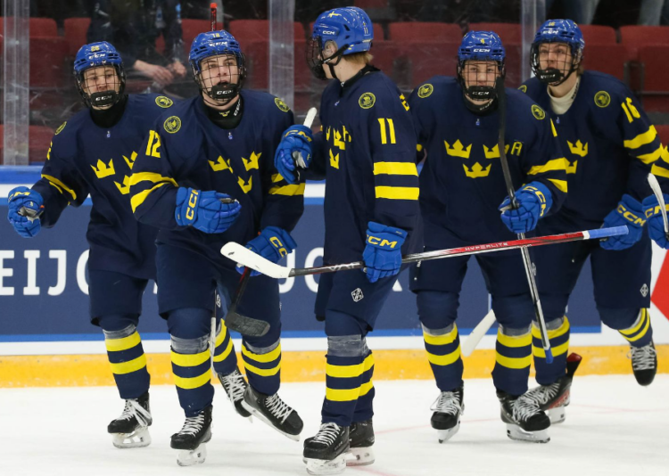 Zviedrijas U-18 izlase, hokejazinas.com