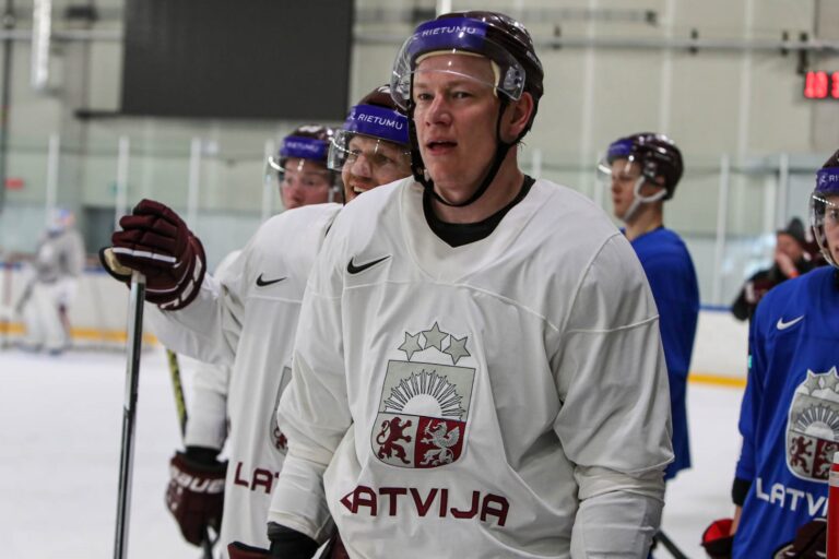 Andris Džeriņš, hokejazinas.com
