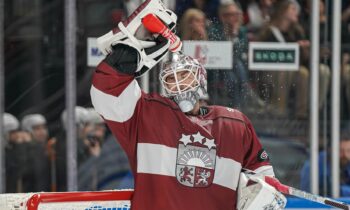 Elvis Merzļikins, hokejazinas.com