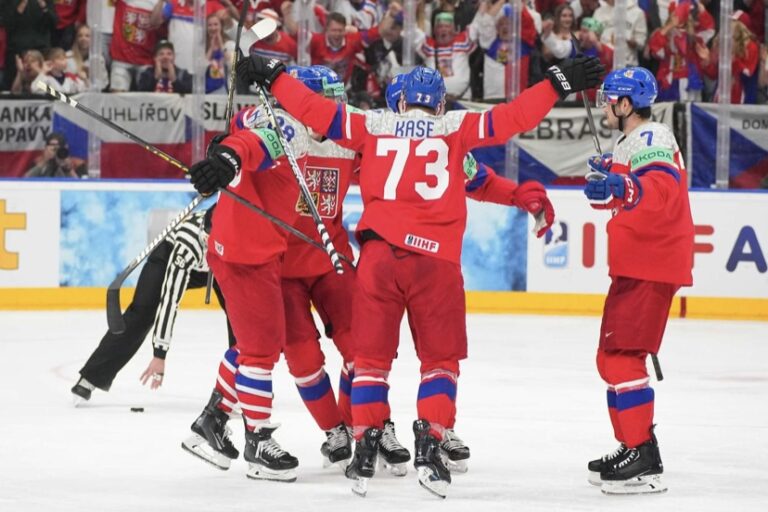 Čehijas hokeja izlase, hokejazinas.com