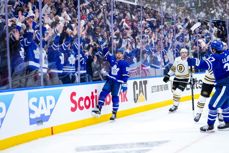 Viljams Nīlanders, Toronto "Maple Leafs", Bostonas "Bruins", hokejazinas.com