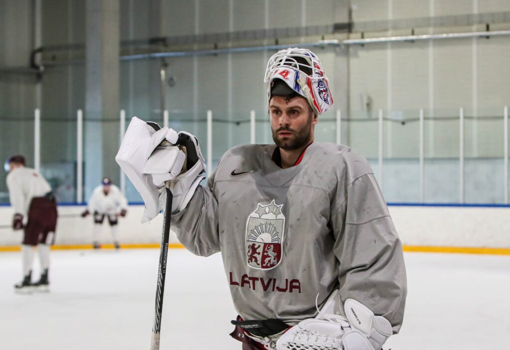 Ivars Punnenovs, hokejazinas.com