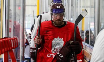 Rihards Bukarts, Hokejazinas.com