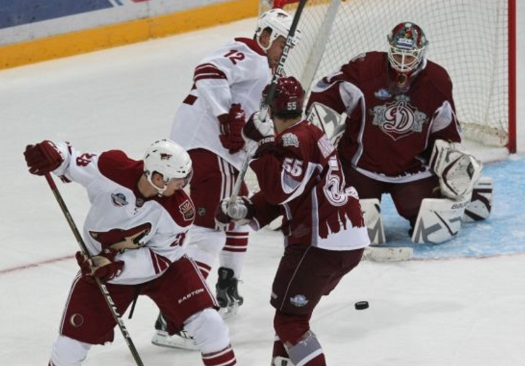 Dinamo-Coyotes, hokejazinas.com