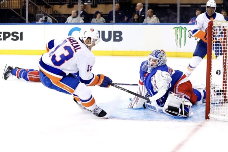 Igors Šestjorkins un Metjū Barzals, Ņujorkas "Rangers" un Ņujorkas "Islanders", hokejazinas.com