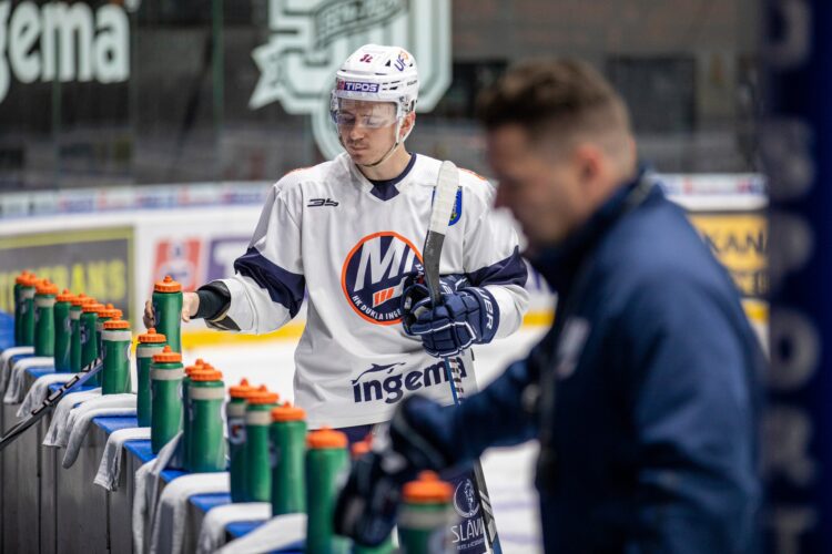 Artūrs Kulda, hokejazinas.com