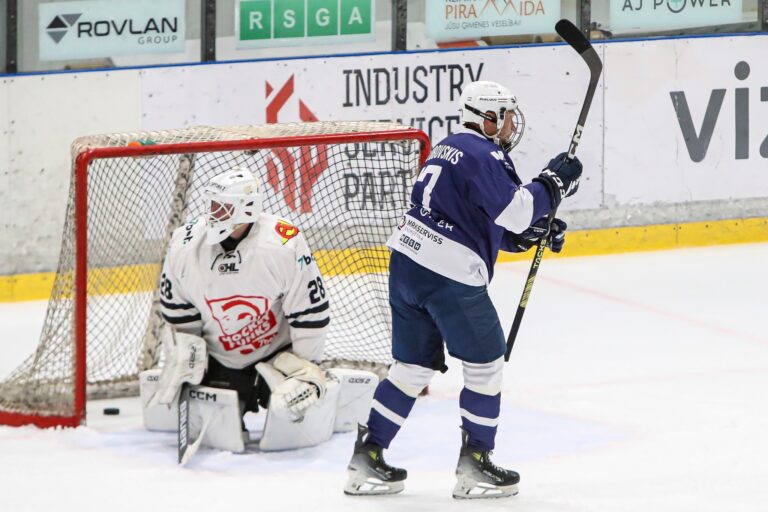 Elviss Želubovskis, hokejazinas.com