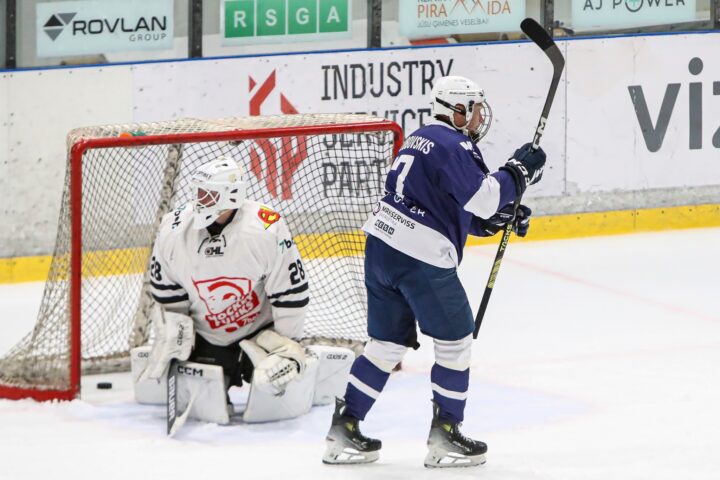 Elviss Želubovskis, hokejazinas.com