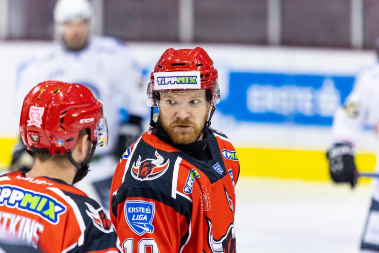 Ēriks Žohovs, Hokejazinas.com