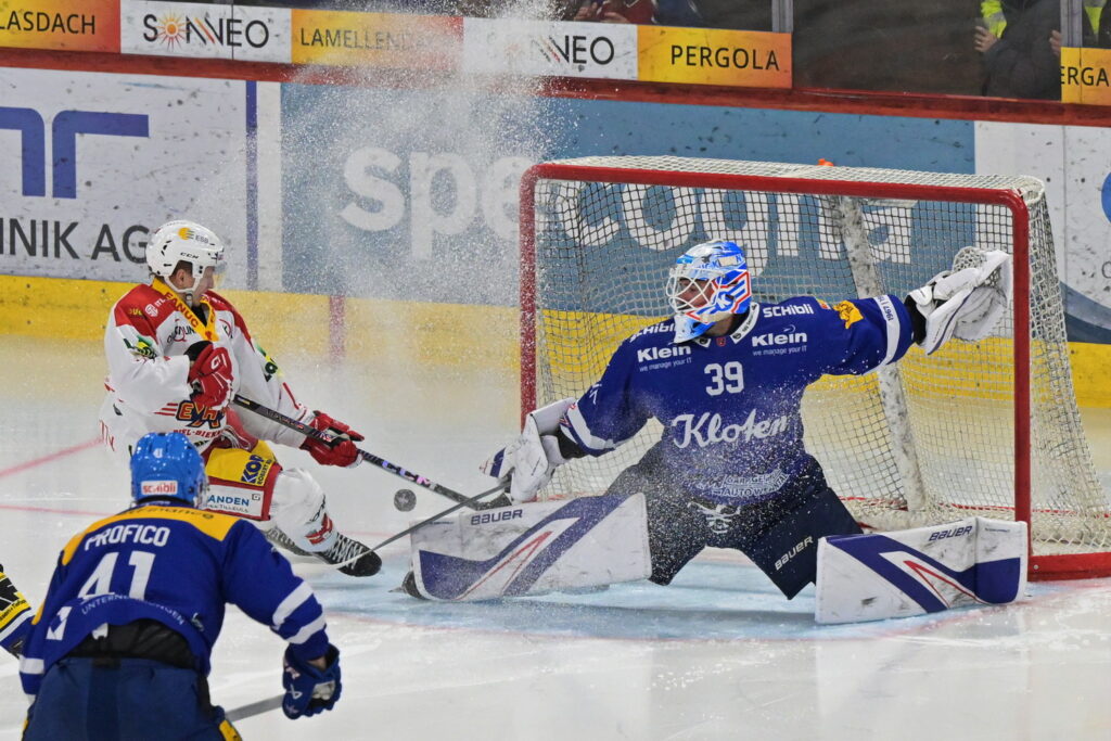 EHC Kloten, Hokejazinas.com