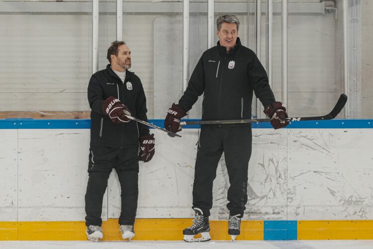 Harijs Vītoliņš un Artūrs Irbe, Hokejazinas.com