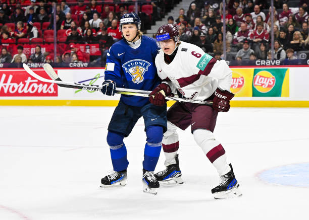 Emīls Šķeltiņš, hokejazinas.com