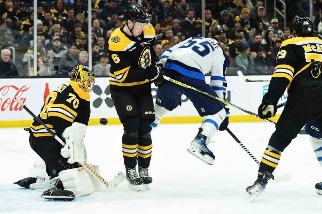 Vinipegas "Jets" un Bostonas "Bruins", hokejazinas.com