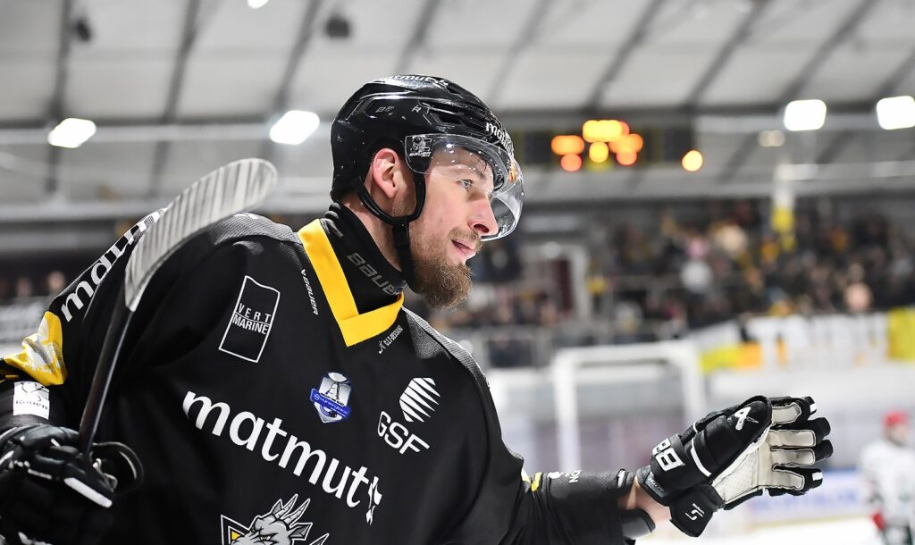 Rolands Vīgners, hokejazinas.com