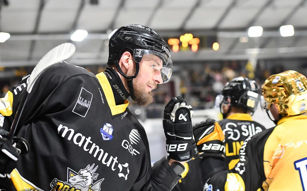 Rolands Vīgners, hokejazinas.com