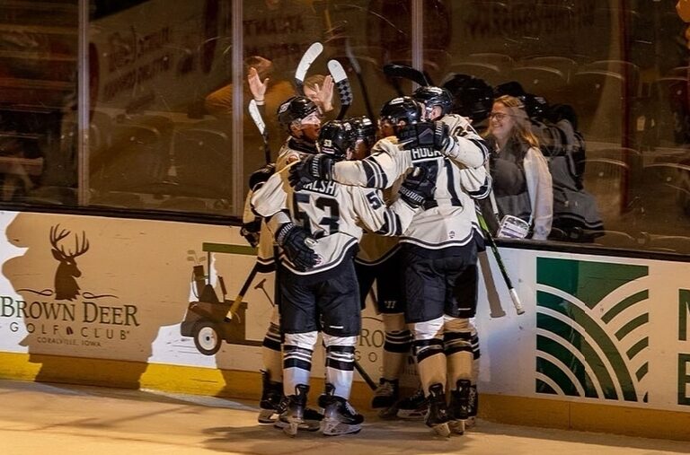 Bogdans Hodass, hokejazinas.com